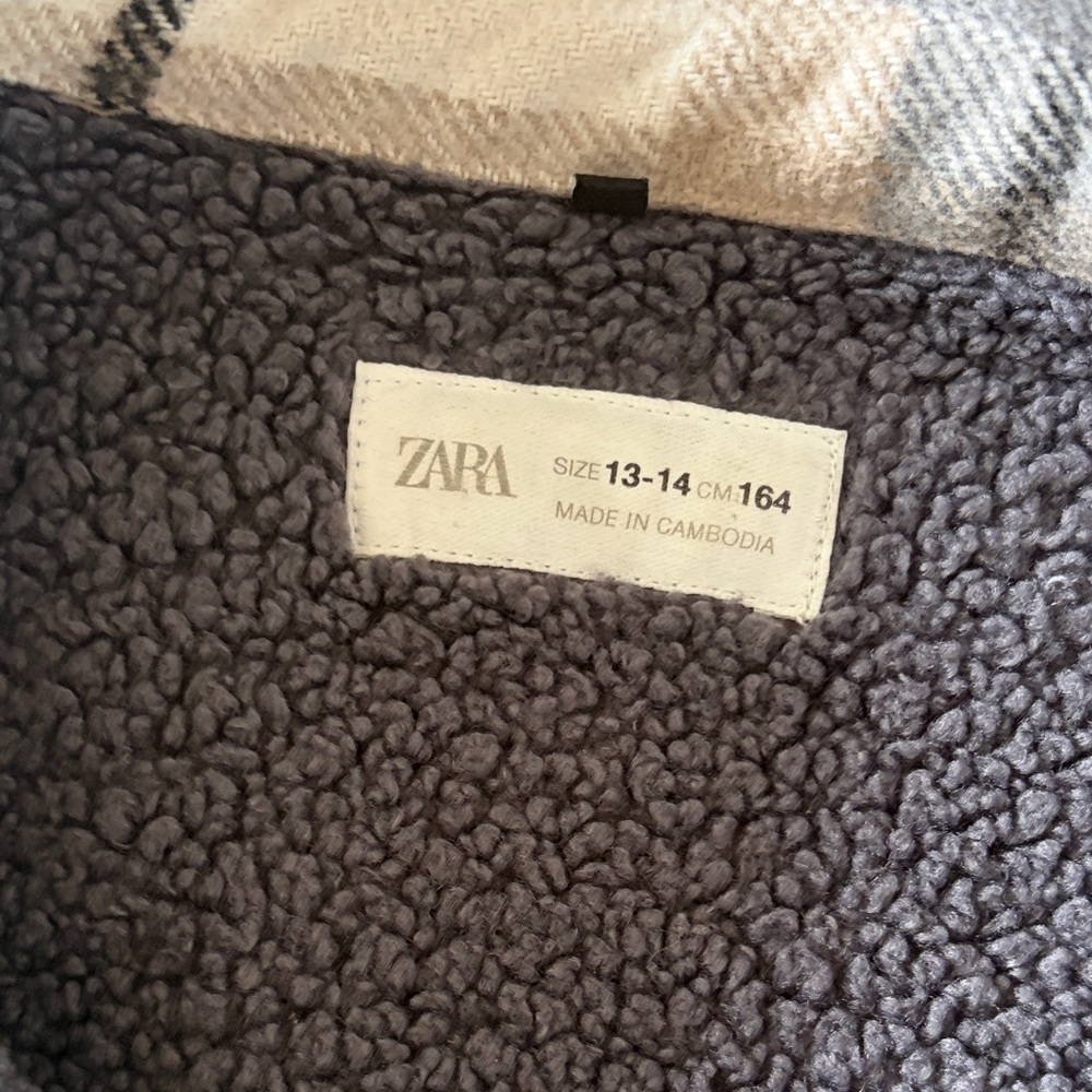 Zara Plush Sherpa Jacket in Gray & Cream Plaid - Picture 2 of 3
